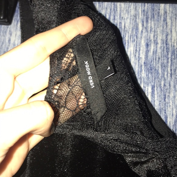 Vero Moda top black velvet tank - Picture 5 of 6